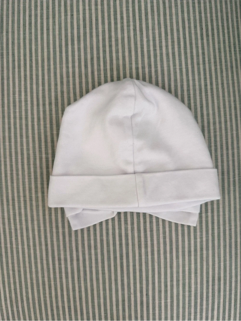 Kissy Kissy White Baby Bow Hat